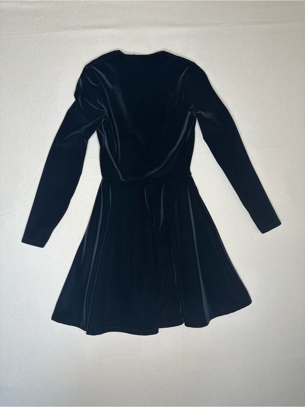 NWT American Apparel Velvet Black Deep V Skater Dress Size Small - Picture 4 of 6